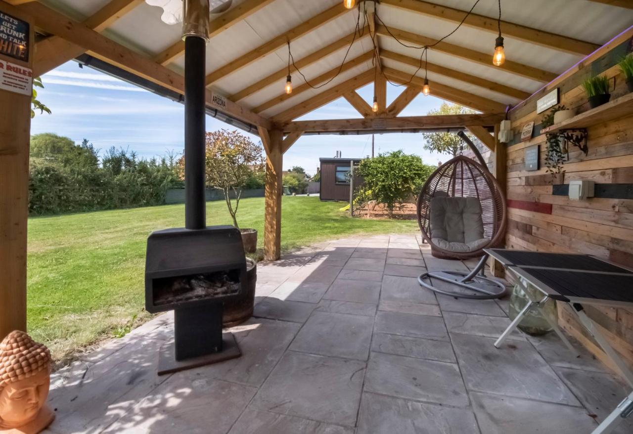 요크 The Stables Luxury House With Hot Tub 아파트 외부 사진