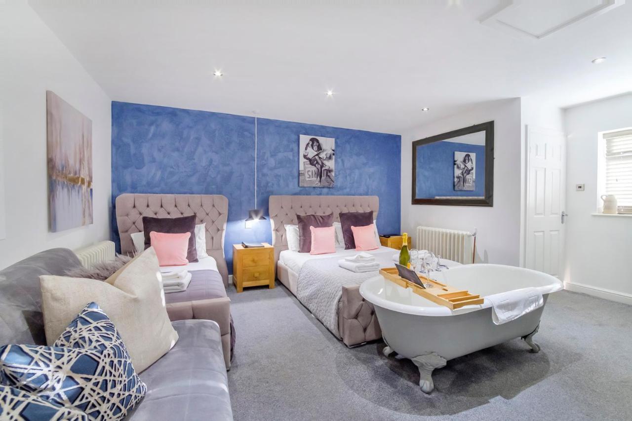 요크 The Stables Luxury House With Hot Tub 아파트 외부 사진